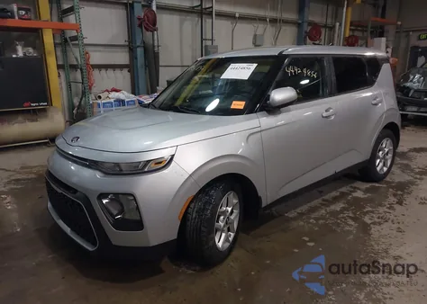 2020 Kia Soul S z USA, uszkodzony, nr VIN KNDJ23AUXL7098404